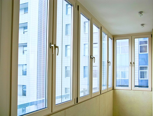 Теплое остекление балконов.